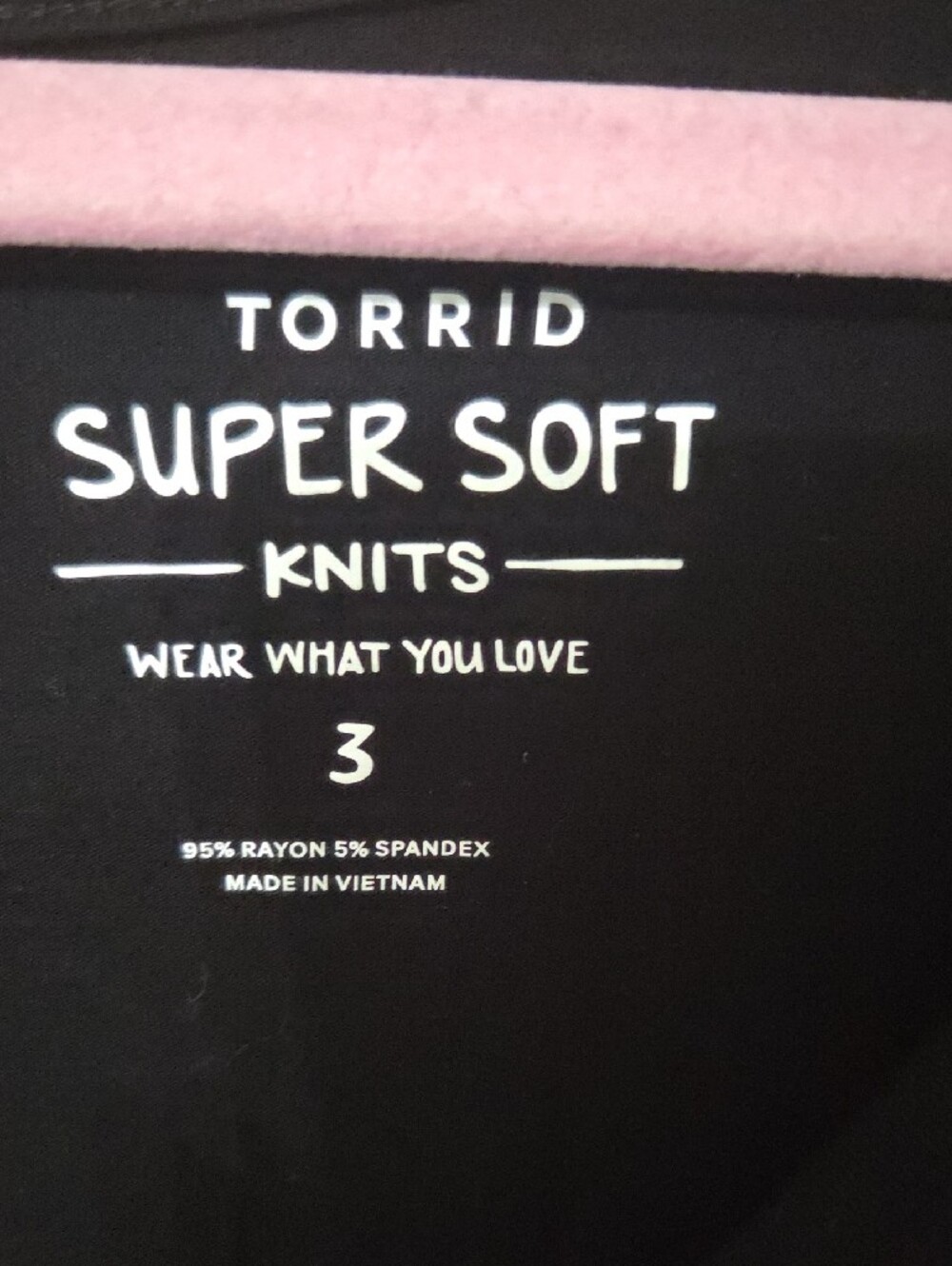 torrid Black V-Neck Short Sleeve Tee - Picture 3 of 5